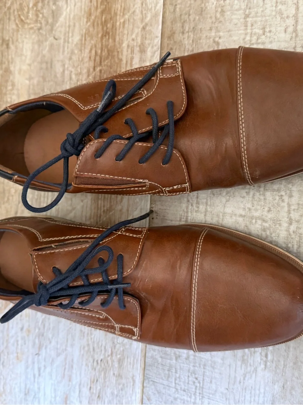 Men's Tommy Hilfiger’s Urban Oxford Size 10 1/2